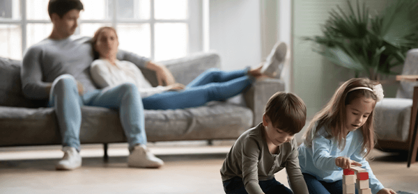 Couple Kids Playing 365X170